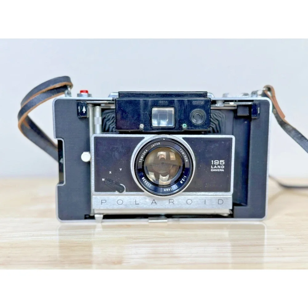 Polaroid 195 Land Camera w/ Tomioka 114mm lens, Accessories, & Case Untested